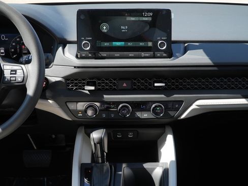 New 2025 Honda Accord SE image 28