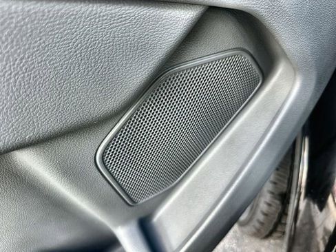 Used 2016 Ford Transit 350 XLT image 24