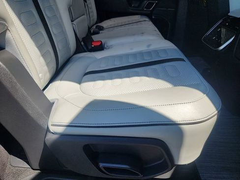 Used 2024 Rivian R1S Adventure AWD/4WD image 29