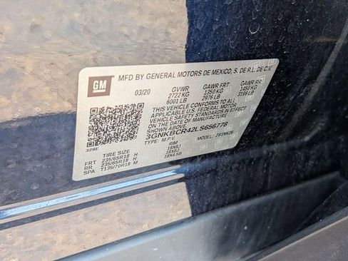 Used 2025 Nissan Rogue SV FWD image 38