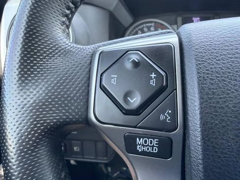 Used 2022 Toyota Tacoma SR5 w/ Technology Package AWD/4WD image 22