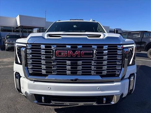 New 2026 GMC Sierra 2500 Denali w/ Denali Reserve Package image 4