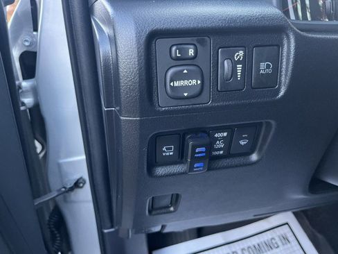 Used 2022 Toyota 4Runner SR5 Premium image 19