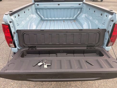 New 2026 Chevrolet Colorado LT image 16