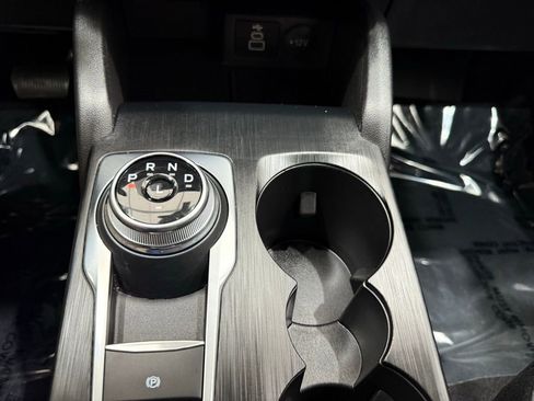 New 2024 Ford Escape SE image 40