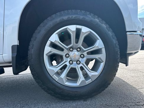Used 2024 Chevrolet Silverado 1500 LTZ w/ LTZ Premium Package AWD/4WD image 13