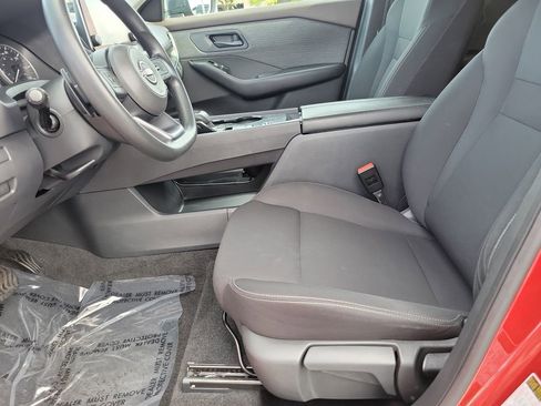 Used 2023 Nissan Rogue S FWD image 18