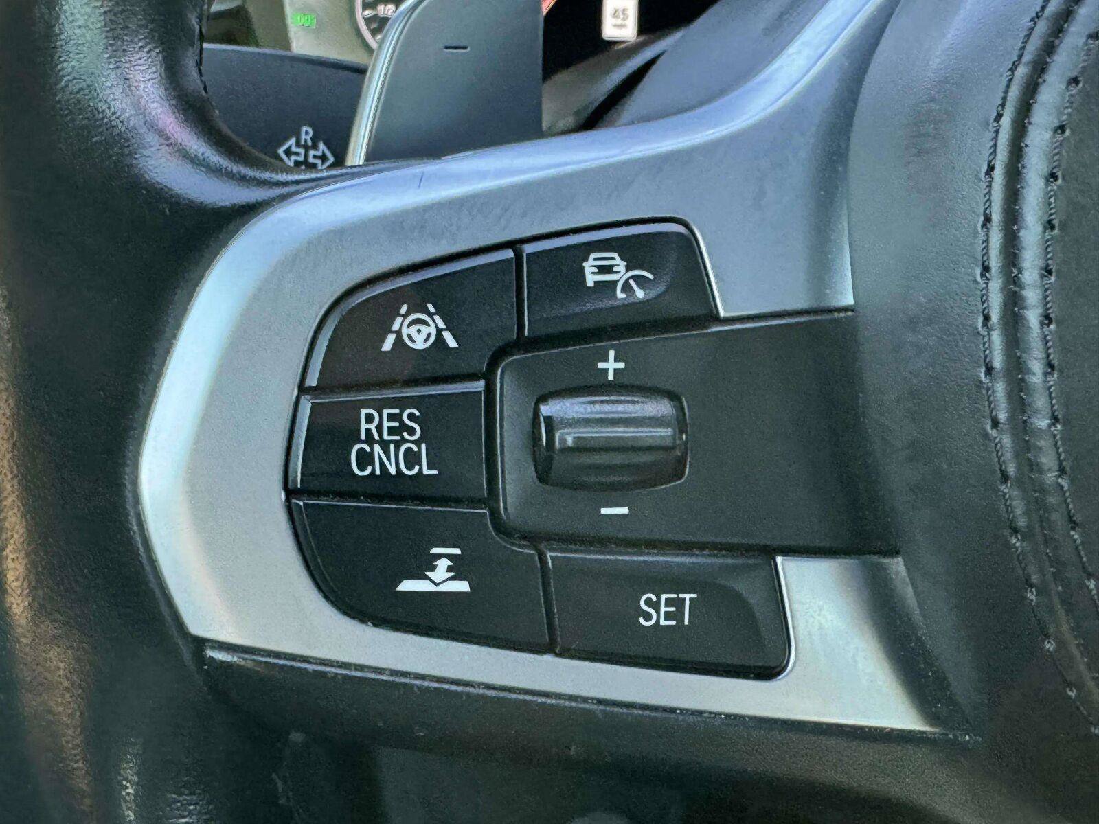 Used 2019 BMW M550i xDrive AWD/4WD image 18
