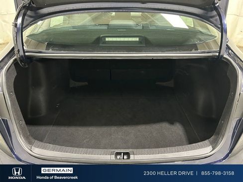 Used 2023 Toyota Corolla LE image 32