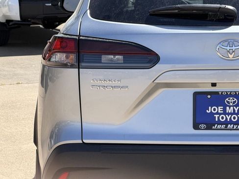 New 2026 Toyota Corolla Cross LE image 10