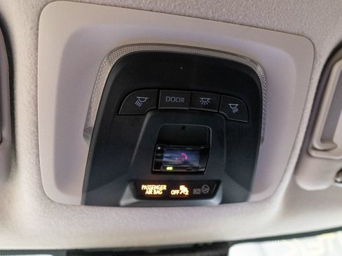 Used 2025 Toyota Corolla LE FWD image 25