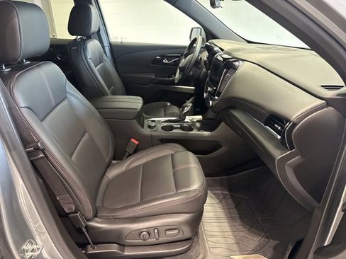 Certified 2023 Chevrolet Traverse RS w/ LPO, Floor Liner Package image 11