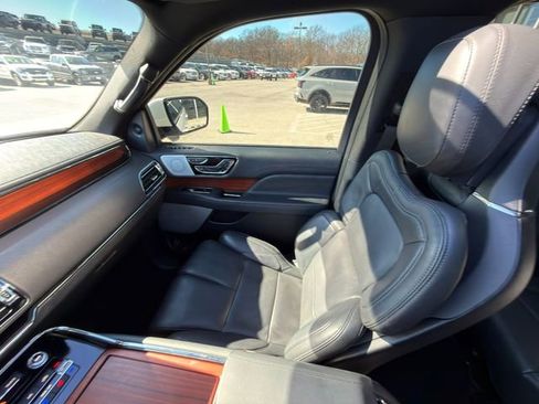 Used 2024 Lincoln Navigator L Reserve image 27