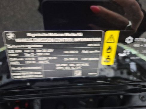 Used 2023 BMW 330i Sedan w/ Premium Package image 18