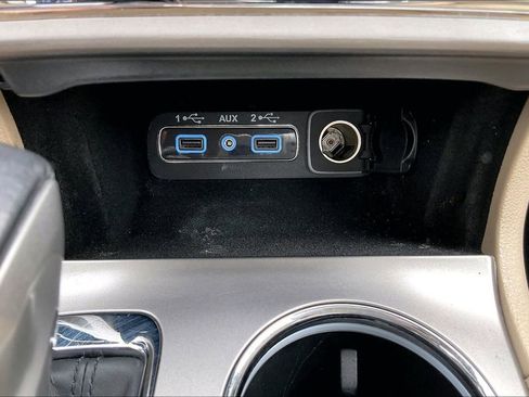 Used 2021 Jeep Grand Cherokee Limited image 25