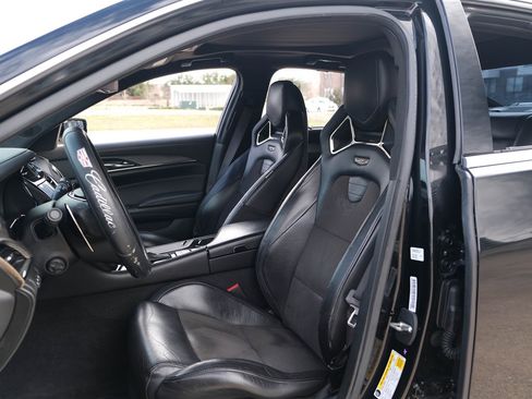 Used 2018 Cadillac CTS V w/ Carbon Fiber Package image 17