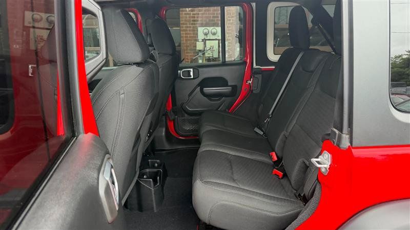 Used 2021 Jeep Wrangler 4WD Unlimited Sport image 15