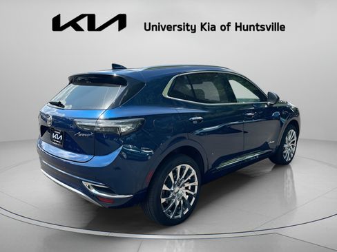 Used 2022 Buick Envision Avenir w/ Technology Package II FWD image 8