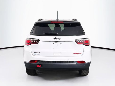 Used 2024 Jeep Compass Trailhawk w/ Trailhawk Convenience Group AWD/4WD image 6