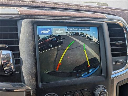 Used 2018 RAM 2500 Laramie AWD/4WD image 11