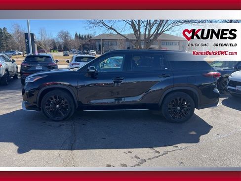 Used 2024 Toyota Highlander XSE AWD/4WD image 10