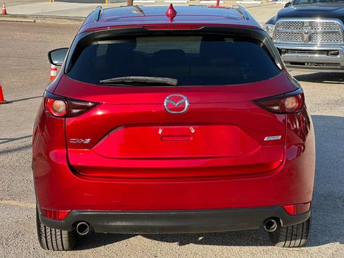 Used 2018 MAZDA CX-5 Touring w/ Preferred Equipment Package FWD image 5