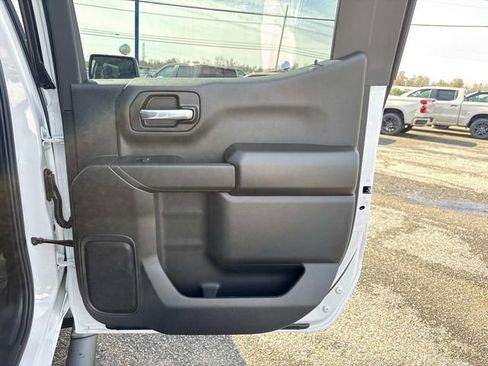 New 2026 Chevrolet Silverado 1500 Custom Trail Boss w/ Turbomax Blackout Package AWD/4WD image 28