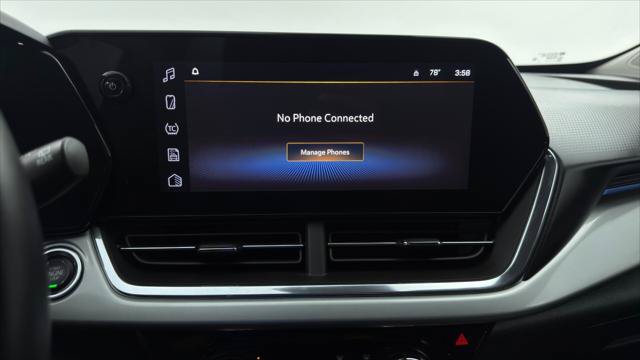 Used 2025 Chevrolet Trax LT w/ LT Convenience Package FWD image 29