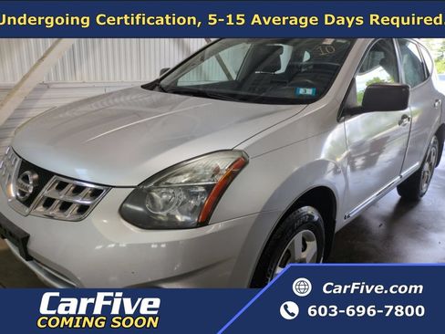 Used 2014 Nissan Rogue S AWD/4WD image 1