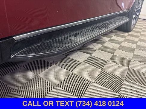 Used 2024 Jeep Wagoneer Series II AWD/4WD image 14