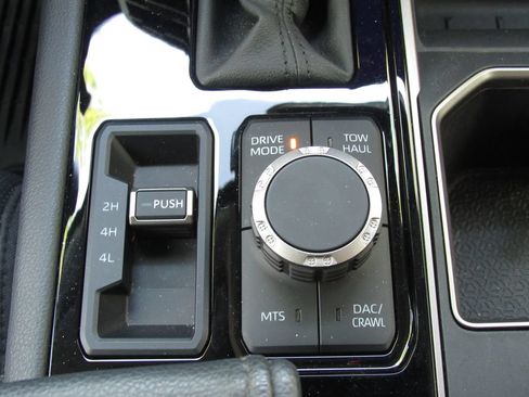 Used 2024 Toyota Tundra Limited w/ TRD Off-Road Package AWD/4WD image 32