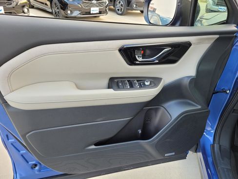 New 2026 Subaru Forester Limited image 8