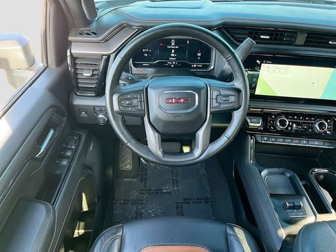 Used 2024 GMC Sierra 2500 AT4 w/ AT4 Premium Plus Package AWD/4WD image 24