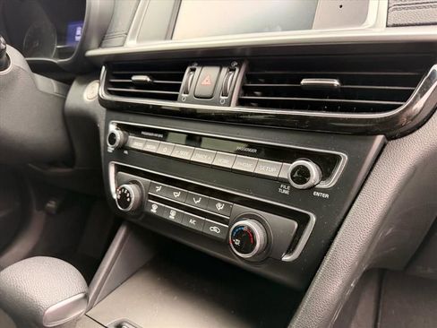 Used 2020 Kia Optima SE FWD image 16