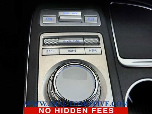 Used 2023 Genesis GV70 2.5T w/ Select Package AWD/4WD image 35