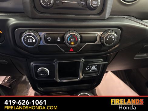 Used 2020 Jeep Wrangler Unlimited Sport image 22