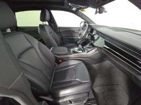 Used 2023 Audi Q8 Premium Plus w/ Premium Plus Package AWD/4WD image 19