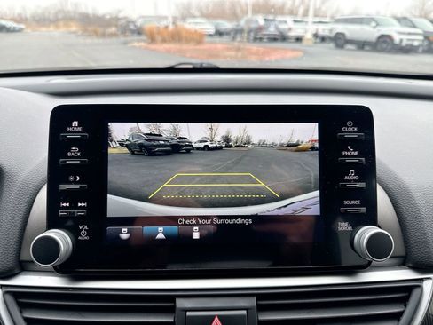 Used 2022 Honda Accord Sport image 18