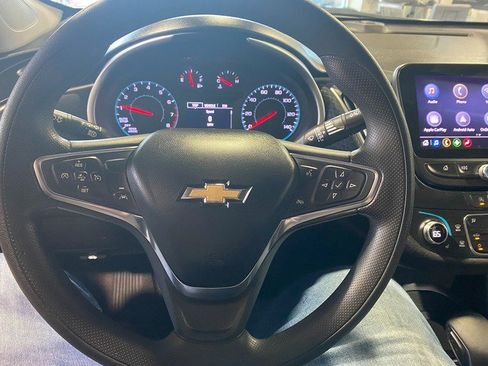 Used 2023 Chevrolet Malibu LT FWD image 21