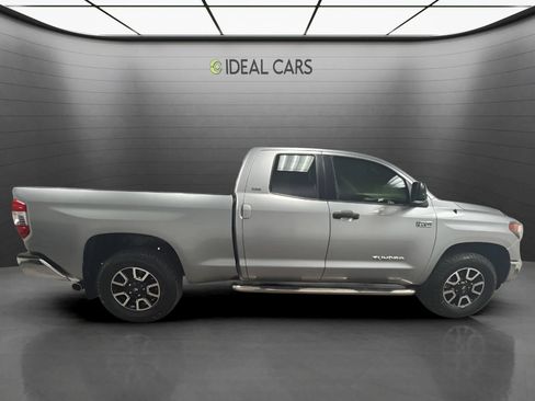 Used 2018 Toyota Tundra SR5 AWD/4WD image 4