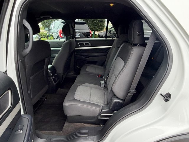 Used 2017 Ford Explorer XLT FWD image 20