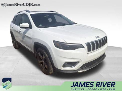 Used 2020 Jeep Cherokee Limited FWD image 10