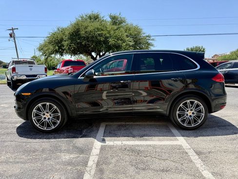 Used 2014 Porsche Cayenne AWD/4WD image 6