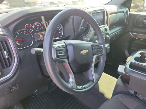Used 2021 Chevrolet Silverado 1500 LT w/ Bed Protection Package AWD/4WD image 18