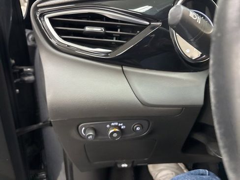 Used 2021 Buick Encore GX Preferred image 24