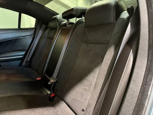 Used 2022 Dodge Charger Scat Pack RWD image 27