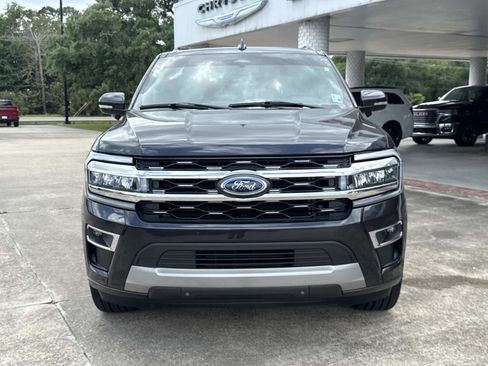 Used 2024 Ford Expedition Limited RWD image 2