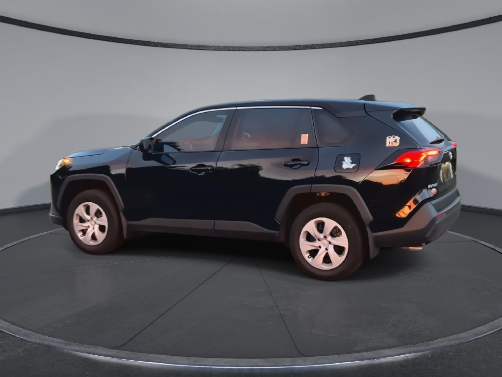 Used 2024 Toyota RAV4 LE FWD image 6