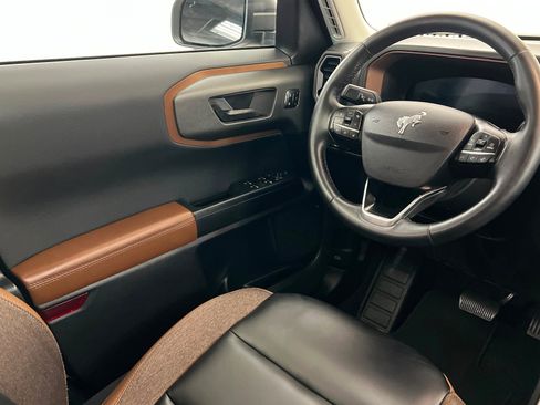 Used 2025 Ford Bronco Sport Outer Banks w/ Outer Banks Tech Package+ AWD/4WD image 12