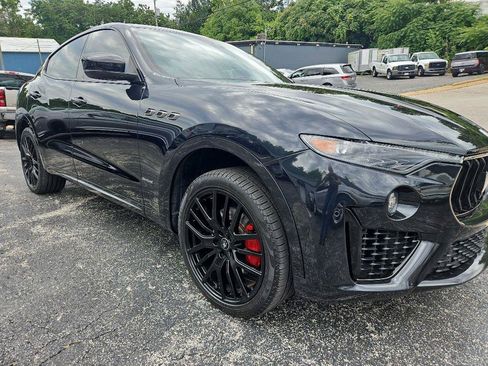 Used 2019 Maserati Levante GranSport AWD/4WD image 3